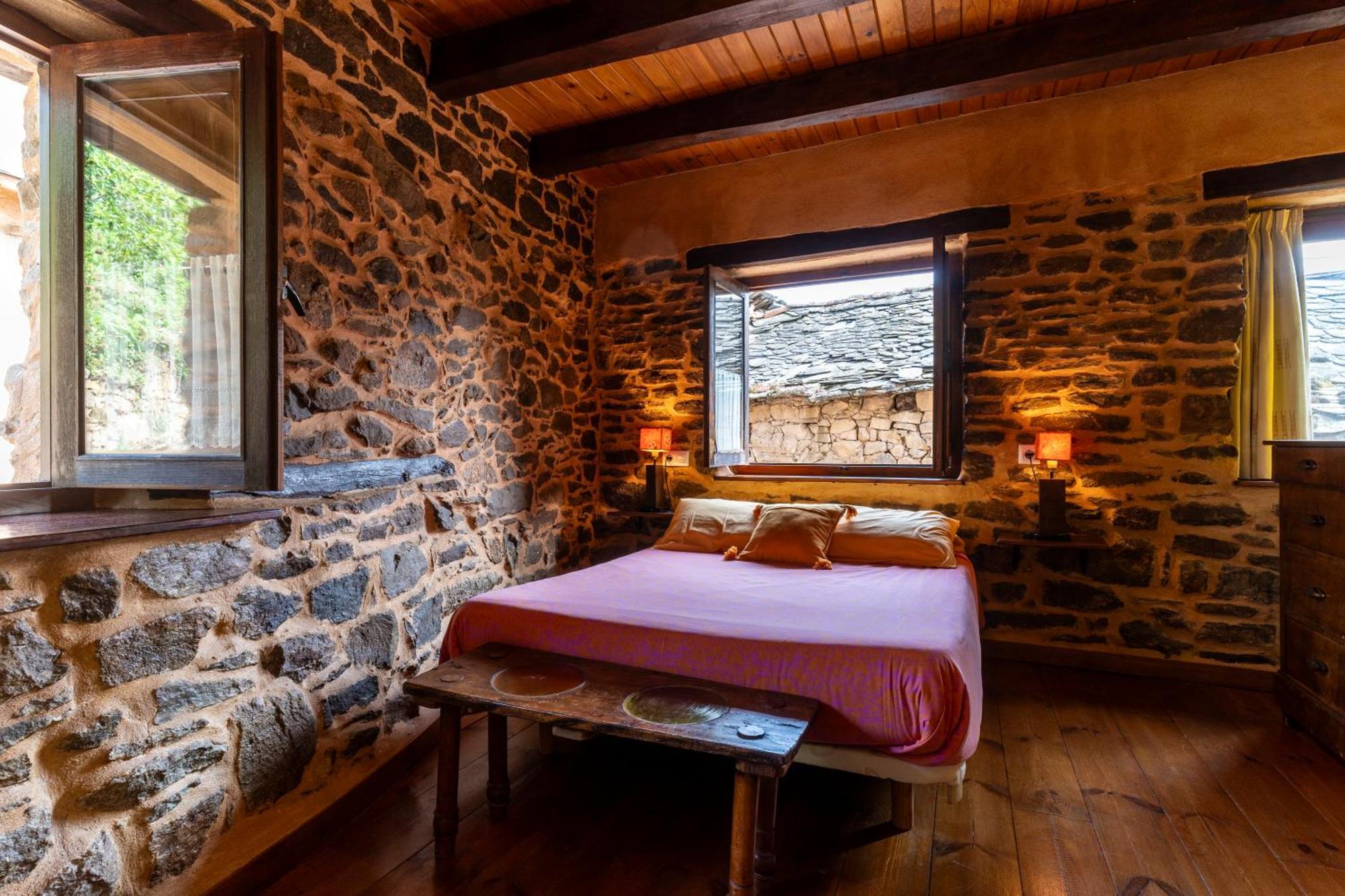 Casa De Turismo Rural Sardom3 Bembibre  Eksteriør bilde