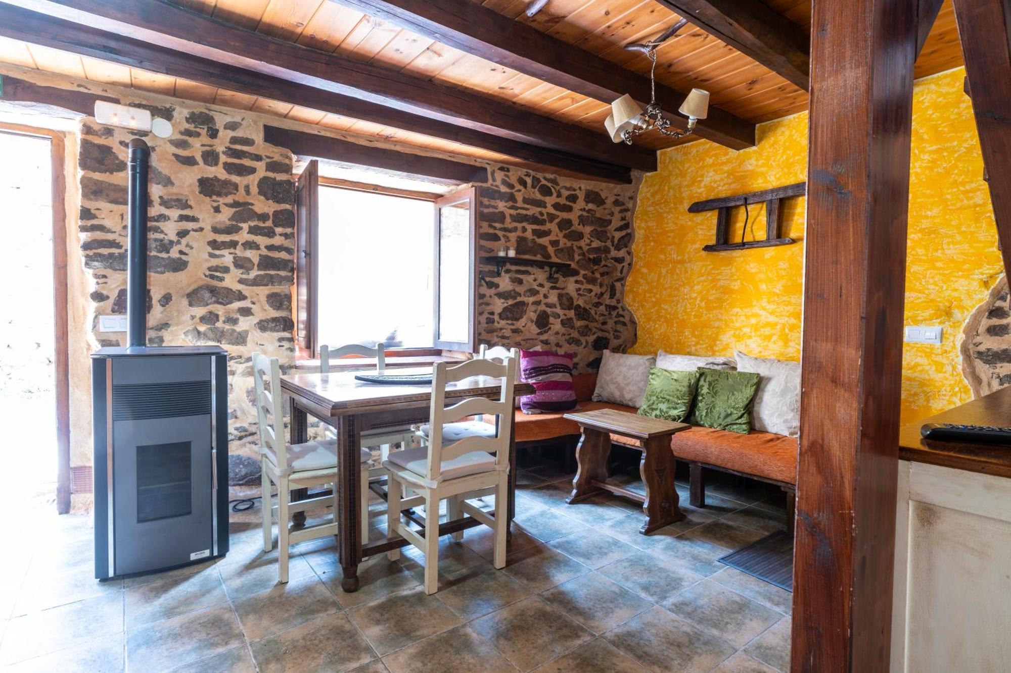 Casa De Turismo Rural Sardom3 Bembibre  Eksteriør bilde