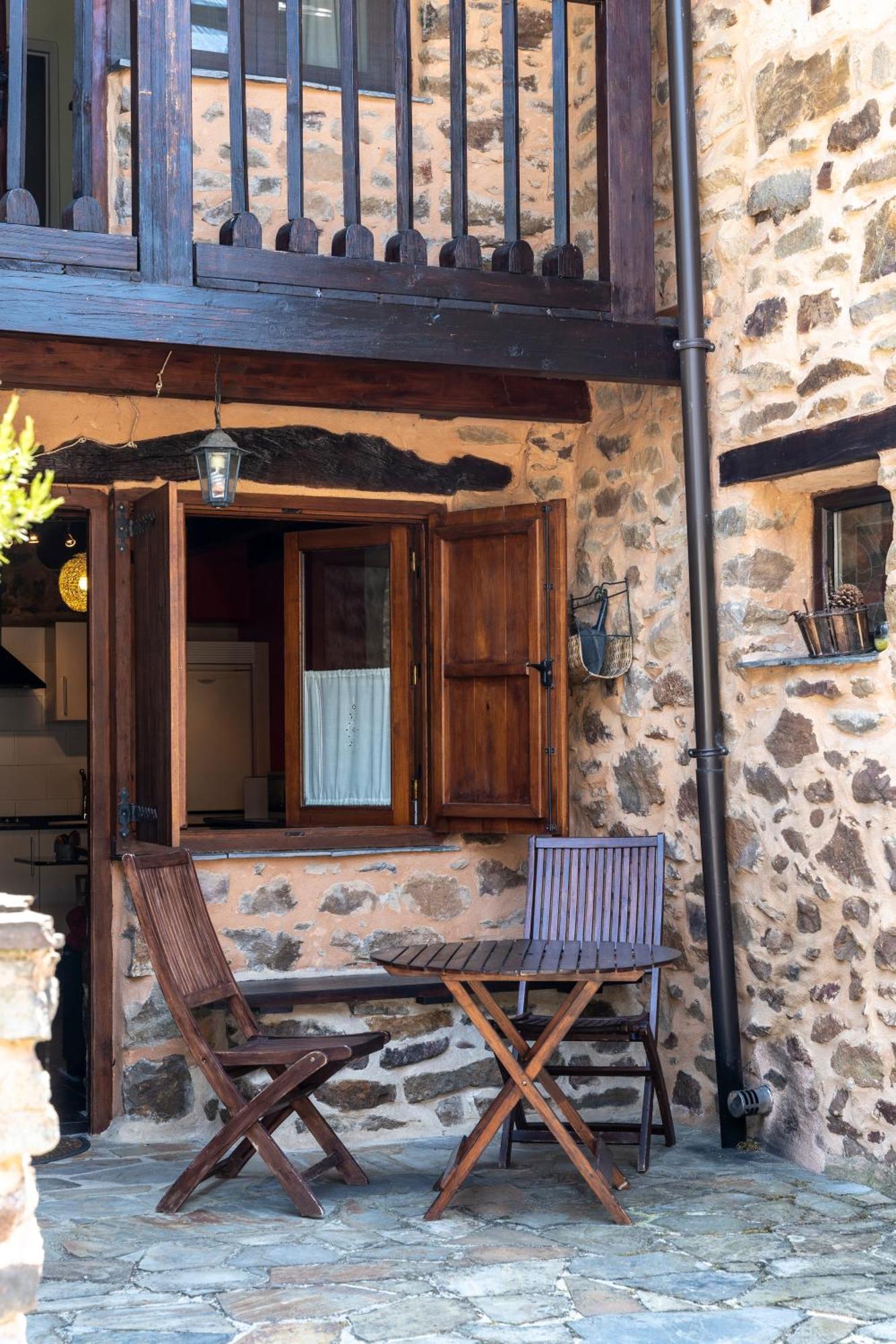 Casa De Turismo Rural Sardom3 Bembibre  Eksteriør bilde